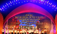 ปิดงานมหกรรมวัฒนธรรม การกีฬาและการท่องเที่ยวชนเผ่าจาม-NinhThuận 2012