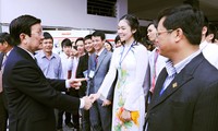 ประธานประเทศเวียดนามTrương Tấn Sangพบปะกับนักศึกษานครดานัง