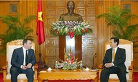 ท่าน Nguyễn Tấn Dũng นายกรัฐมนตรีให้การต้อนรับรัฐมนตรีเศรษฐกิจเบลารุส