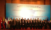 เปิดการประชุมรัฐมนตรีต่างประเทศ FEALAC ครั้งที่ 6  ณ ประเทศอินโดนีเซีย