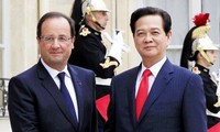 ยกระดับความสัมพันธ์เวียดนาม-ฝรั่งเศสให้กลายเป็นความสัมพันธ์หุ้นส่วนยุทธศาสตร์