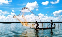 เพลง “Chuyện người đánh cá” หรือ “เรื่องราวของชาวประมง” 