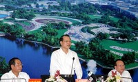 รัฐบาลเวียดนามเดินพร้อมกับสถานประกอบการต่างประเทศที่ลงทุนในเวียดนามอยู่เสมอ