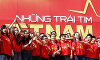เพลง “หัวใจเวียดนาม”หรือ “Những trái tim Việt Nam” 