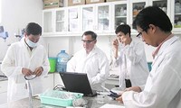 เวียดนามให้ความสนใจเป็นอันดับต้นๆต่อการวิจัยและพัฒนาวิทยาศาสตร์เทคโนโลยี