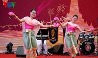ศึกษาค้นคว้าวัฒนธรรมและการท่องเที่ยวไทยผ่านงาน “Thailand Day”