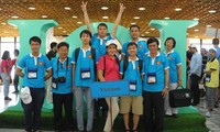 คณะนักเรียนเวียดนามที่เข้าร่วมการแข่งขันคอมพิวเตอร์โอลิมปิกปี2015ได้รับผลงานดีที่สุด