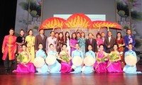 เปิดงานวันวัฒนธรรมเวียดนามในสหรัฐ