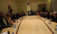 ประธานประเทศให้การต้อนรับรองประธานาธิบดีแทนซาเนียและผู้ว่าการเขตปกครอง Zanzibar 