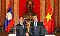 ผู้นำของรัฐและรัฐบาลเวียดนามให้การต้อนรับนายกรัฐมนตรีลาว ทองสิง ทำมะวง