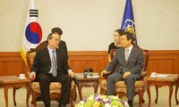 ประธานแนวร่วมปิตุภูมิเวียดนามเสร็จสิ้นการเยือนสาธารณรัฐเกาหลี