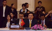 รองนายกรัฐมนตรีและรัฐมนตรีต่างประเทศเวียดนามเข้าร่วมการประชุมรัฐมนตรีต่างประเทศแม่โขง-ล้านช้าง