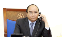 การพูดคุยทางโทรศัพทย์ระหว่างนายกรัฐมนตรีกับรักษาการประธานาธิบดีและนายกรัฐมนตรีสาธารณรัฐเกาหลี