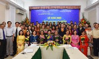 เปิดชั้นเรียนฝึกอบรมการสอนภาษาเวียดนามให้แก่ครูอาจารย์ชาวเวียดนามในต่างประเทศ