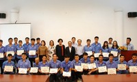 สถานกงสุลไทยมอบทุนการศึกษาให้แก่นักศึกษาของวิทยาลัยเทคนิคกาวทั้ง