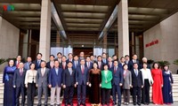 ประธานสภาแห่งชาติ เหงียนถิกิมเงิน ให้การต้อนรับประธานกลุ่มส.ส มิตรภาพสาธารณรัฐเกาหลี