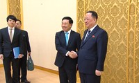 รองนายกรัฐมนตรีและรัฐมนตรีต่างประเทศ ฝ่ามบิ่งมิงห์ เยือนสาธารณรัฐประชาธิปไตยประชาชนเกาหลี