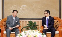 รองนายกรัฐมนตรี หวูดึ๊กดาม ให้การต้อนรับทูตพิเศษเวียดนาม-  ญี่ปุ่น