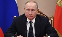 ประธานาธิบดีรัสเซีย วลาดีเมียร์ ปูติน ลงนามมติเกี่ยวกับการลงคะแนนแก้ไขรัฐธรรมนูญ