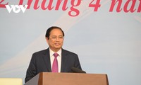 นายกรัฐมนตรี ฝ่ามมิงชิ้ง สั่งให้พัฒนาตลาดเงินทุนที่ปลอดภัย โปร่งใสและมีประสิทธิภาพ