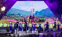 พิธีรับใบรับรอง "การร้องเพลงพื้นบ้าน แทนของชนเผ่าไต หนุ่งและไทในเวียดนาม" เป็นมรดกวัฒนธรรมนามธรรมของมนุษยชาติ