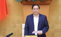 นายกรัฐมนตรี ฝ่ามมิงชิ้ง เป็นประธานการประชุมรัฐบาลประจำเดือนตุลาคม