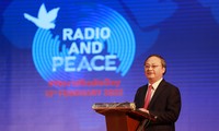 สถานีวิทยุเวียดนามฉลองวันวิทยุโลก 13 กุมภาพันธ์ภายใต้หัวข้อ “วิทยุกับสันติภาพ”