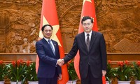 เวียดนามให้ความสำคัญต่อการพัฒนาความสัมพันธ์หุ้นส่วนร่วมมือยุทธศาสตร์ในทุกด้านกับจีน