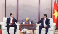 นายกรัฐมนตรี ฝ่ามมิงชิ้ง ให้การต้อนรับกลุ่มบริษัทใหญ่ๆของจีน