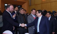 นายกรัฐมนตรี ฝ่ามมิงชิ้ง​เรียกร้องให้ร่วมมือกับเวียดนามเพื่อโลกที่ดีขึ้น
