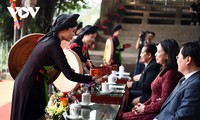 รองประธานประเทศ หวอถิแอ๊งซวน พบปะกับเอกอัครราชทูตและหัวหน้าตัวแทนสตรีขององค์กรระหว่างประเทศในเวียดนาม