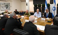 คณะรัฐมนตรีสงครามของอิสราเอลประชุมเพื่อหารือเกี่ยวกับข้อตกลงแลกเปลี่ยนตัวประกัน