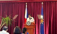 ประธานาธิบดีฟิลิปปินส์ให้คำมั่นที่จะปฏิบัติตามระเบียบระหว่างประเทศในการสนทนาแชงกรีลา