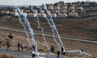 EU urges Israel to scrap massive settlement plan