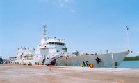 Indian coast guard ship visits Ho Chi Minh city