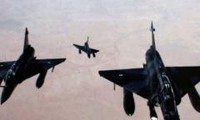 France continues air strikes on Mali
