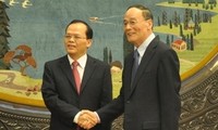 Vietnam, China foster traditional friendship