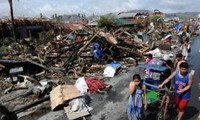 Typhoon Haiyan causes serious damage in Philippines