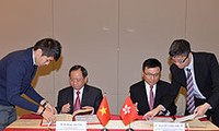 Vietnam, Hong Kong sign supplementary protocol to avoid double taxation