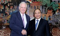 Deputy PM receives advisor to Harvard Vietnam Program