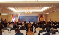 Vietnam, China bolster all-round cooperation