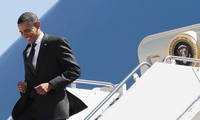 US President begins Asian tour 