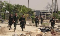 Syrian rebels leave Homs