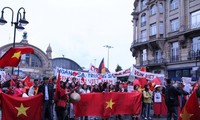 Vietnamese in Germany protest China's actions in the East Sea