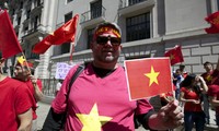Friendship Associations with Vietnam in Europe protest against China’s provocation in the East Sea