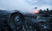 Malaysia Airlines plane crashes in eastern Ukraine 
