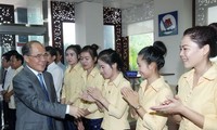 NA Chairman praises contributions of Vietnamese investors in Laos