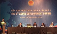 Vietnam hosts 5th Asian Development Forum