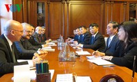 Azerbaijani PM hopes for firmer ties with Vietnam