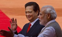 India hosts official reception for PM Nguyen Tan Dung 